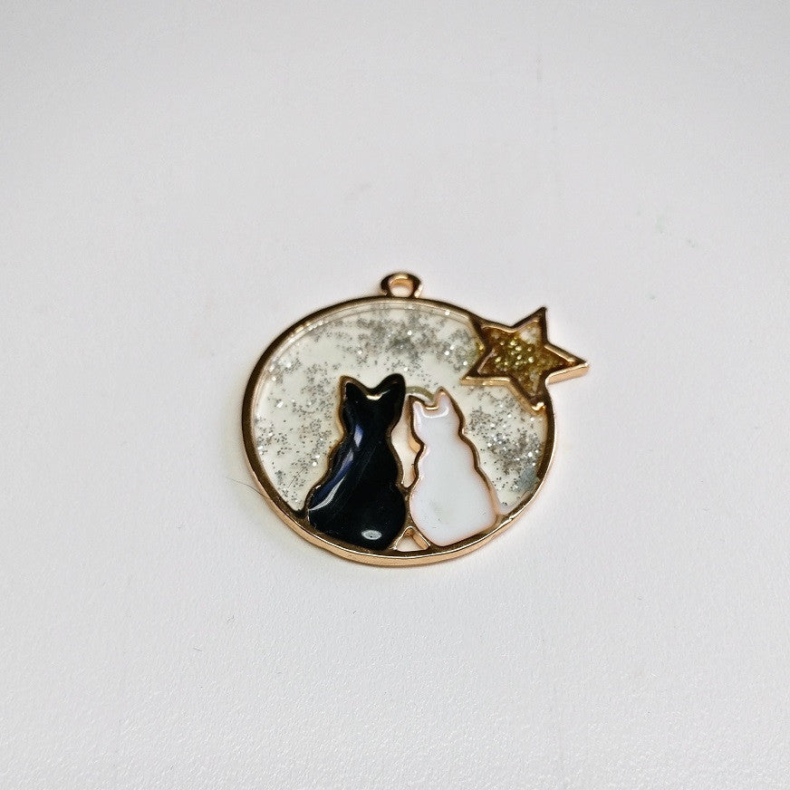 Hanger katten bij volle maan-ster